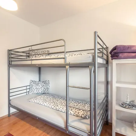 In Out At Nassfeld In Carinthia Apartamento *